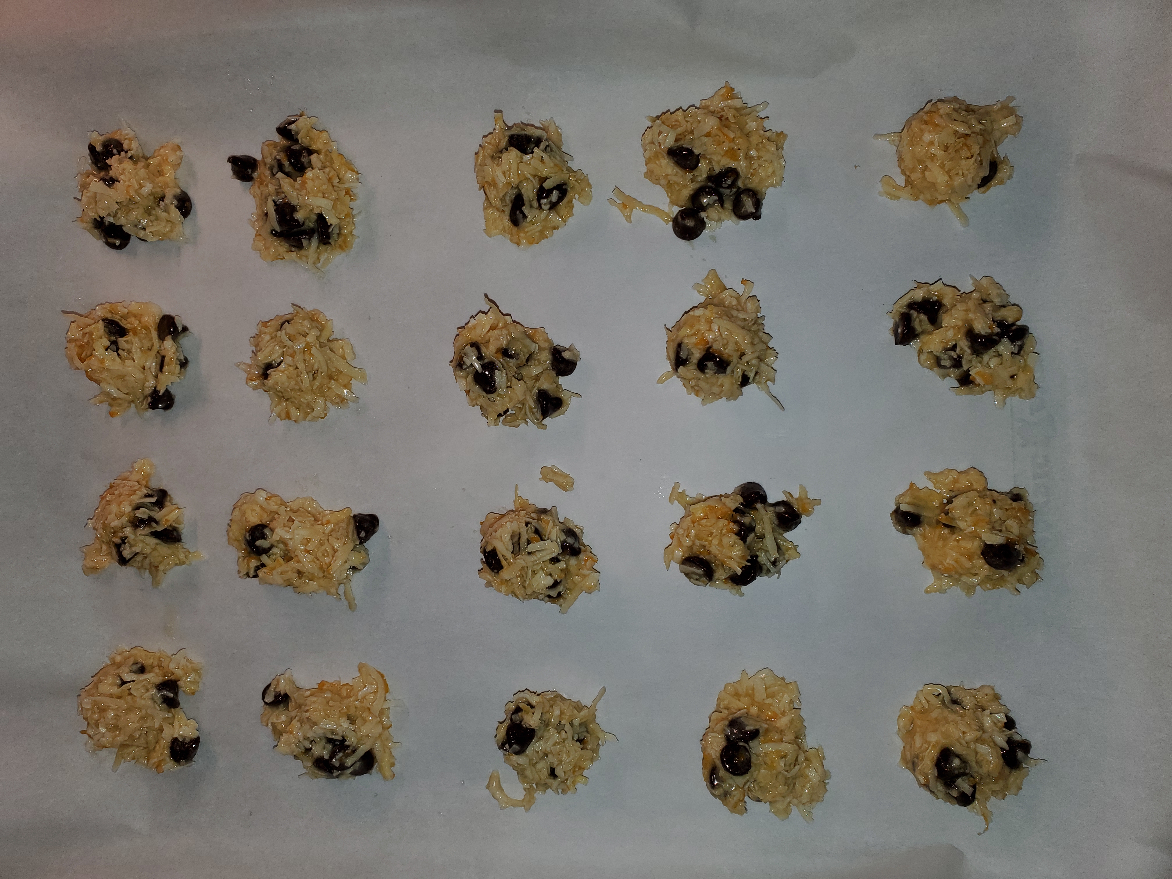 Cookies on Cookie Sheet about 1 Inch Apart